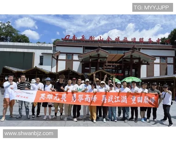 武汉攀岩队的力量揭秘：勇攀高峰的激情与坚持之路