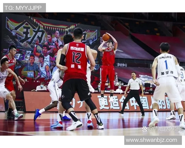 武汉篮球队速度提升之路：聚焦快速进攻与战术创新